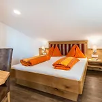 Ferienbauernhof Elmaugut Farm stay Muhlbach Am Hochkonig