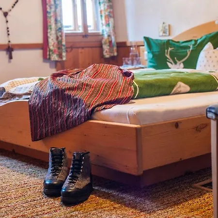 Farm stay Ferienbauernhof Elmaugut